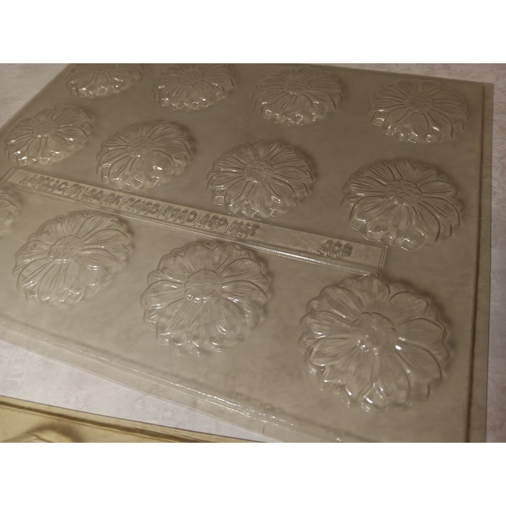 Vtg Apollo Chocolate Molds Strawberries and Sunflowers Strawberry Fields Bakery - Picture 3 of 6